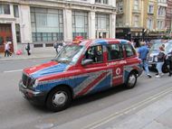 LONDON, STONEHENGE I KRALJEVSKI DVORAC WINDSOR